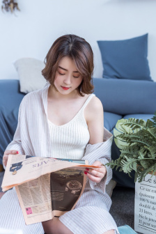 伽罗太华流眼泪翻白眼咬铁球